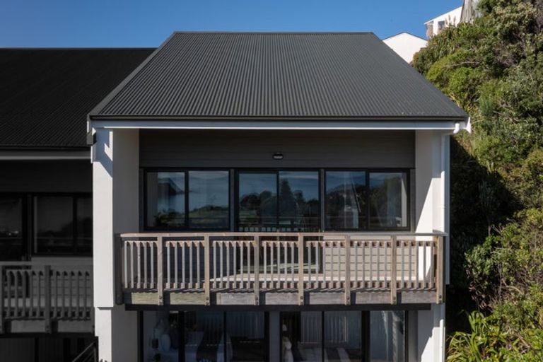 Photo of property in Ocean View Estate, 8/26 View Road, Titahi Bay, Porirua, 5022