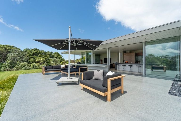 Photo of property in 657 Pukapuka Road, Pohuehue, Warkworth, 0983