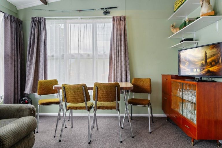 Photo of property in 32 Black Peak Road, Omarama, 9412