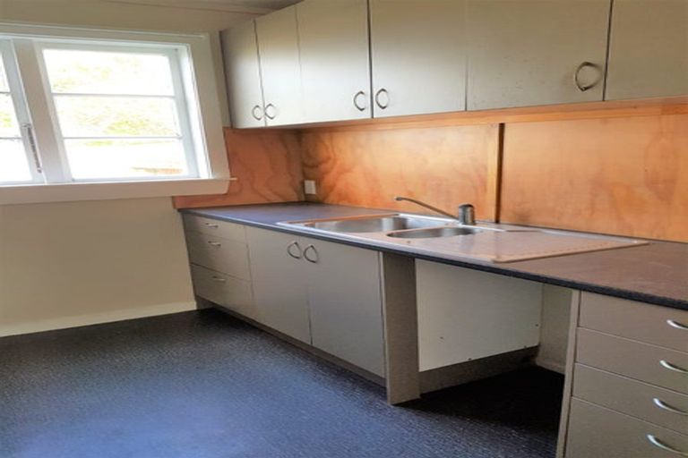 Photo of property in 8 Heretaunga Street, Petone, Lower Hutt, 5012