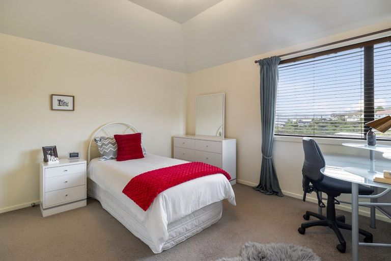 Photo of property in 6 Gowan Close, Shiel Hill, Dunedin, 9013