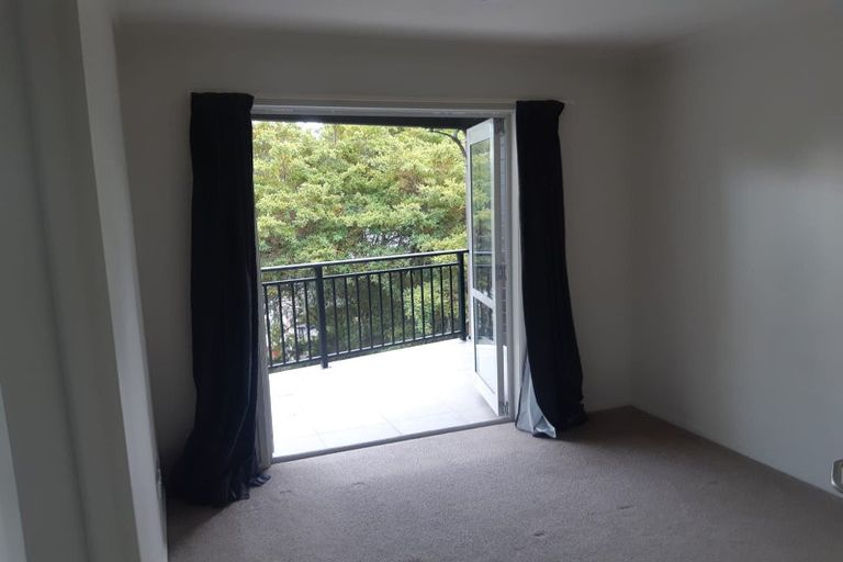 Photo of property in The Grand Apartments, 2a/4 Kell Drive, Albany, Auckland, 0632
