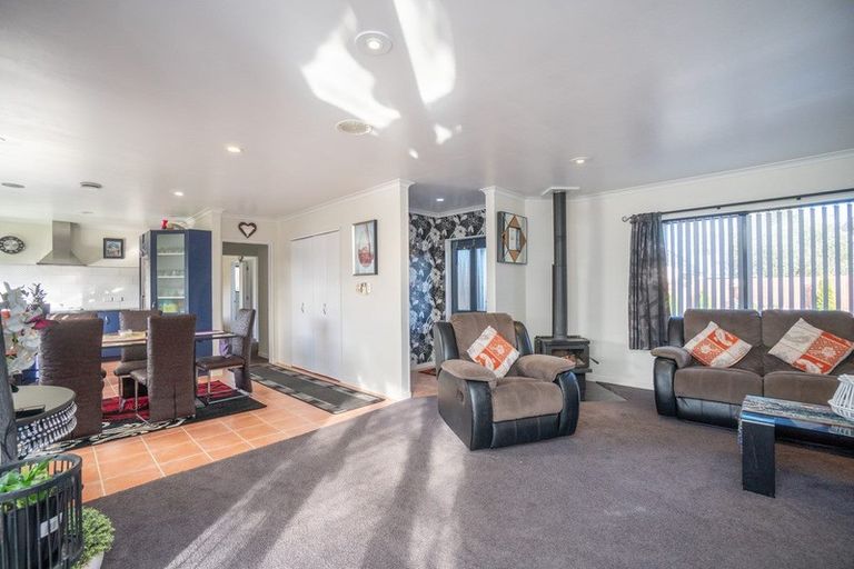 Photo of property in 155 Schnell Drive, Kelvin Grove, Palmerston North, 4414