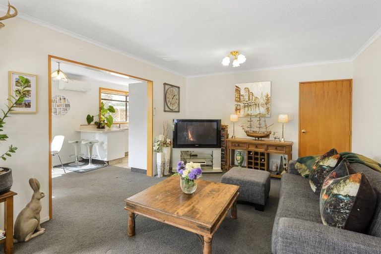 Photo of property in 2 Pentland Drive, Belfast, Christchurch, 8051