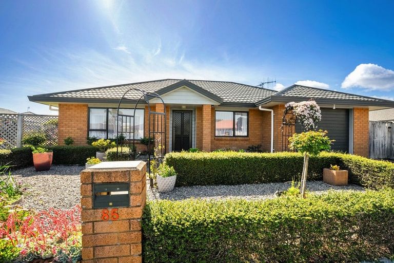 Photo of property in 85 Guildford Drive, Paraparaumu, 5032