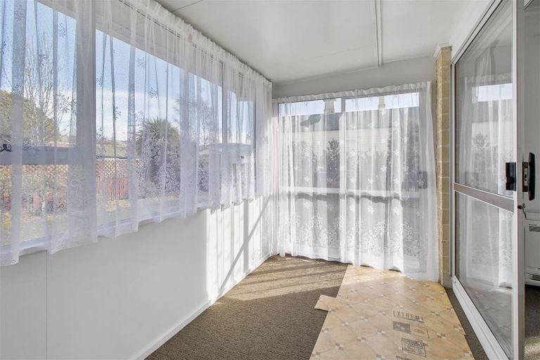 Photo of property in 1 Carlisle Street, Waimate, 7924