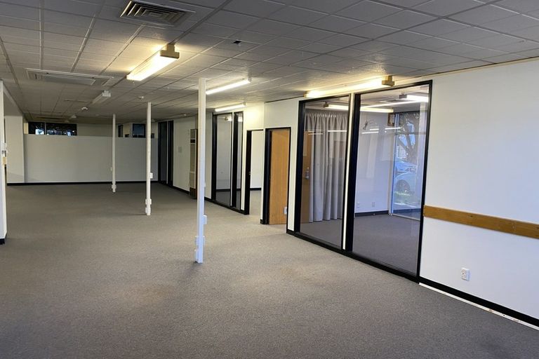 Photo of property in 22 Raroa Road, Kelburn, Wellington, 6012