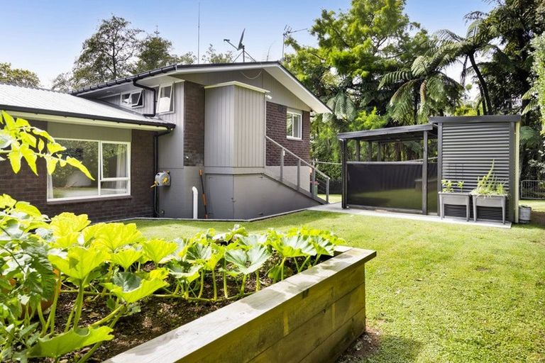 Photo of property in 21 Tainui Terrace, Inglewood, 4330