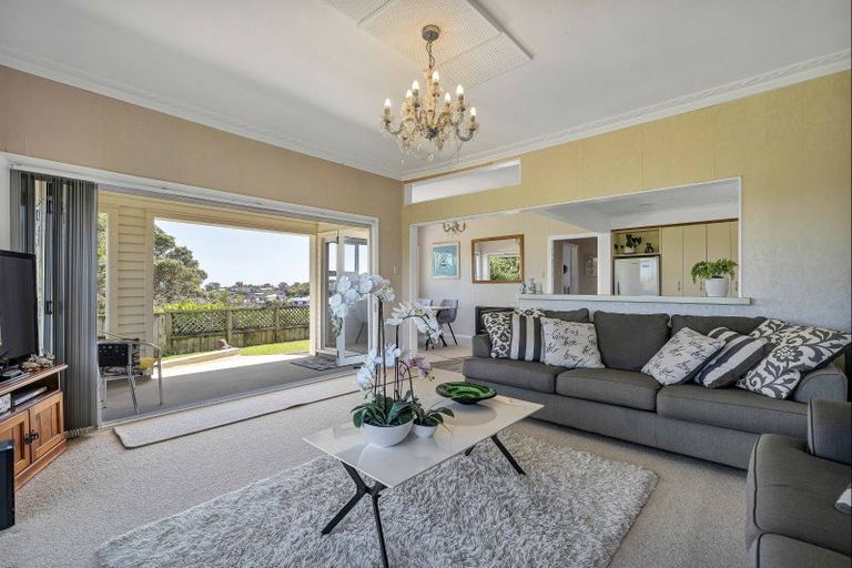 Photo of property in 57 Huatoki Street, Vogeltown, New Plymouth, 4310