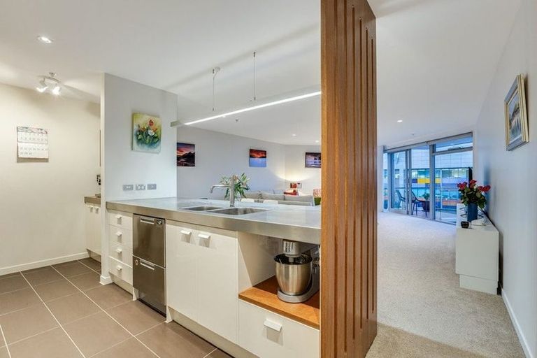 Photo of property in Piermont Apartments, 3d/82 Cable Street, Te Aro, Wellington, 6011