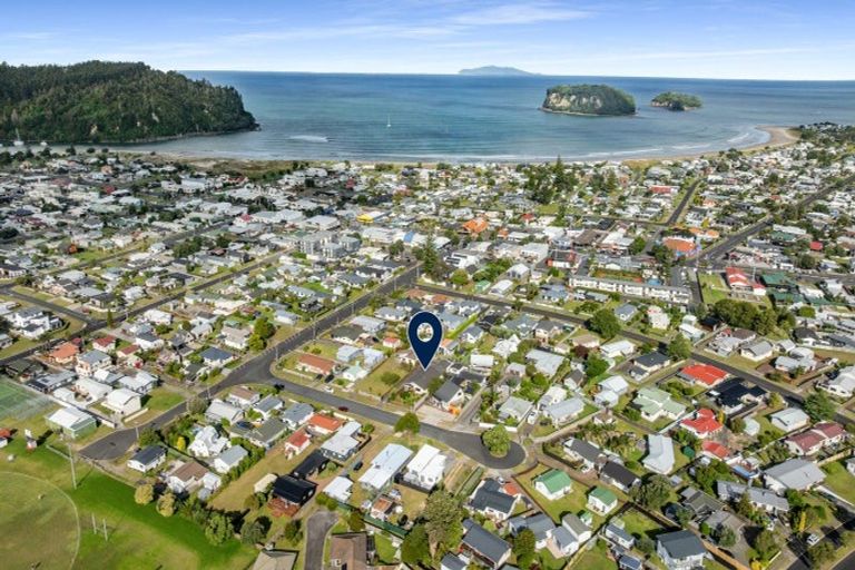 Photo of property in 102 Mark Street, Whangamata, 3620