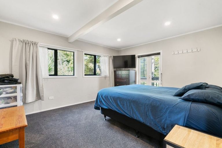 Photo of property in 74 Bays Road, Orere Point, Papakura, 2585