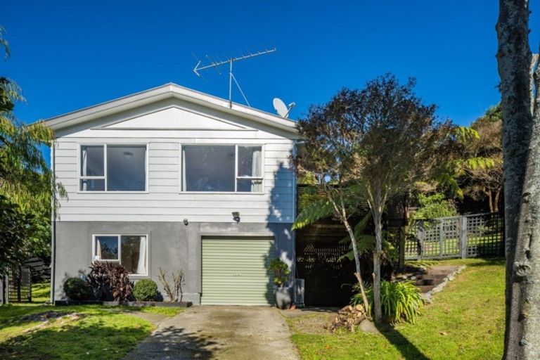 Photo of property in 23 Yarrow Place, Papakowhai, Porirua, 5024
