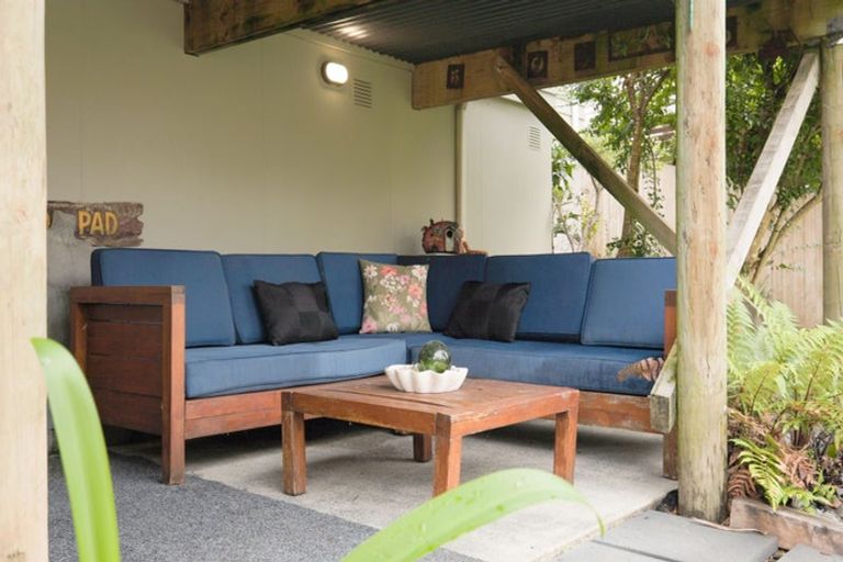 Photo of property in 13 Stubbs Place, Fairview Heights, Auckland, 0632