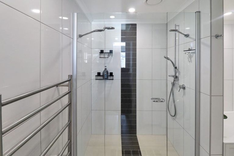 Photo of property in Bellagio Apartments, 11e/39 Taranaki Street, Te Aro, Wellington, 6011