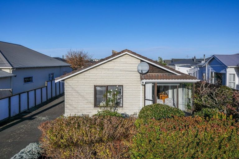 Photo of property in 33a Hargest Crescent, Saint Kilda, Dunedin, 9012