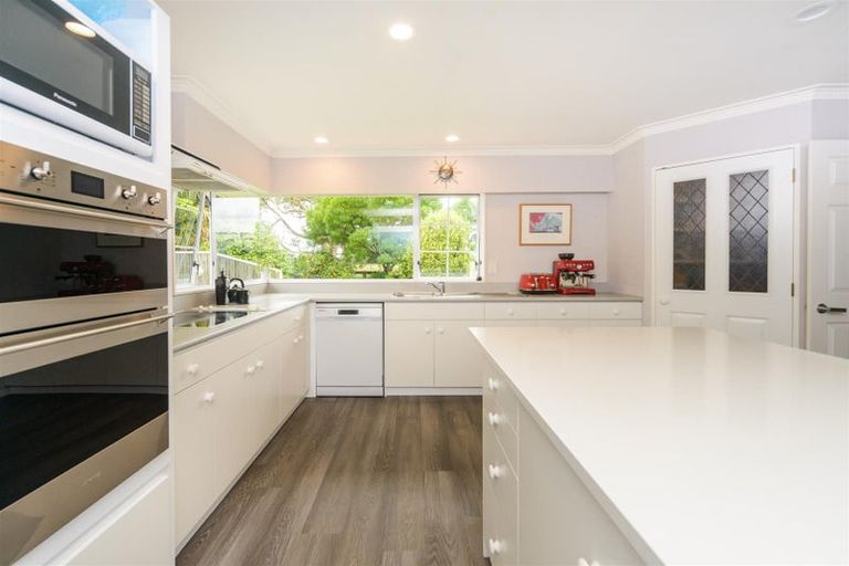 Photo of property in 130 Parewanui Road, Bulls, 4894