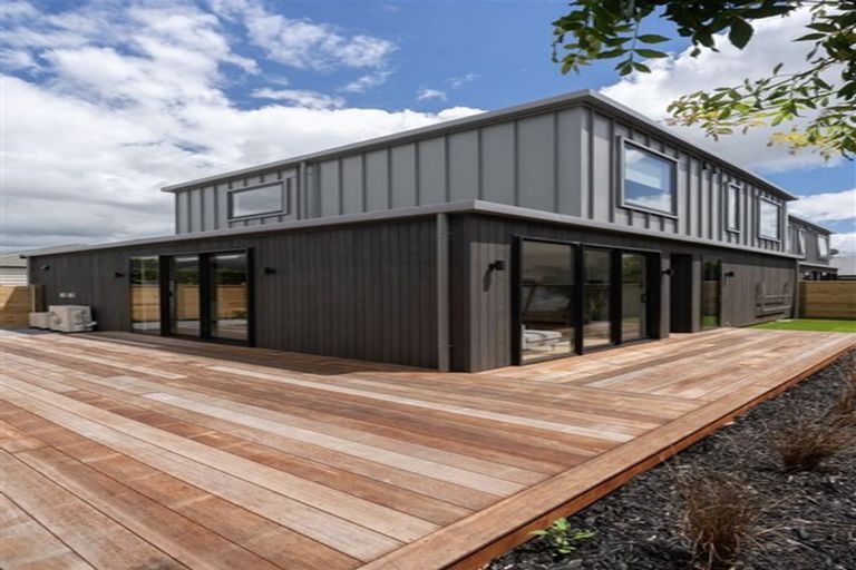 Photo of property in 2/23 Strowan Avenue, Fairfield, Hamilton, 3214