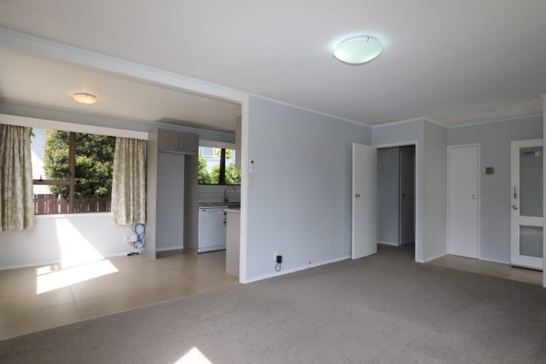 Photo of property in 34 Jandell Crescent, Bucklands Beach, Auckland, 2014