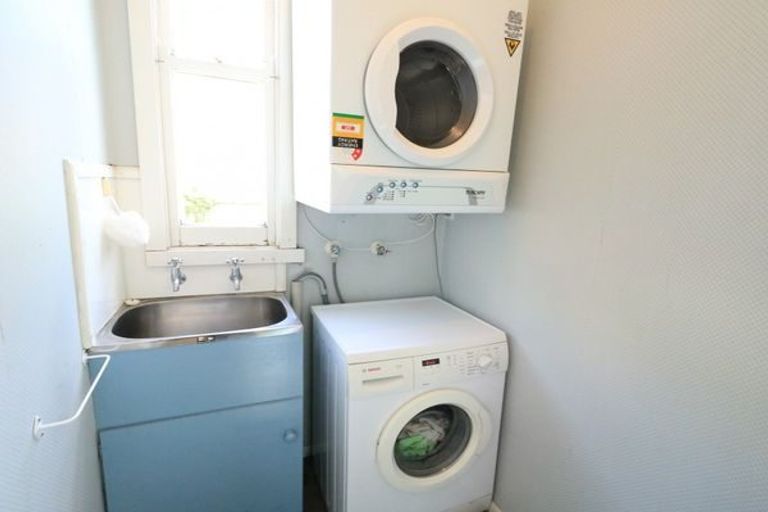 Photo of property in 17 Thynne Street, Foxton, 4814