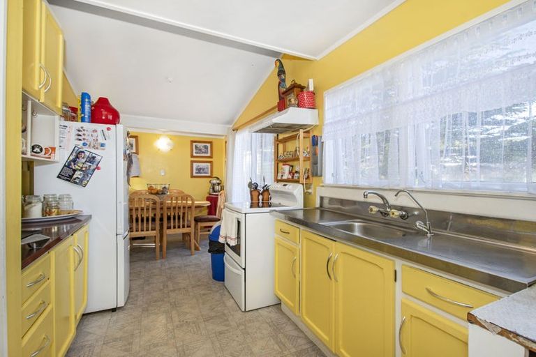 Photo of property in 10 Cresta Place, Onerahi, Whangarei, 0110