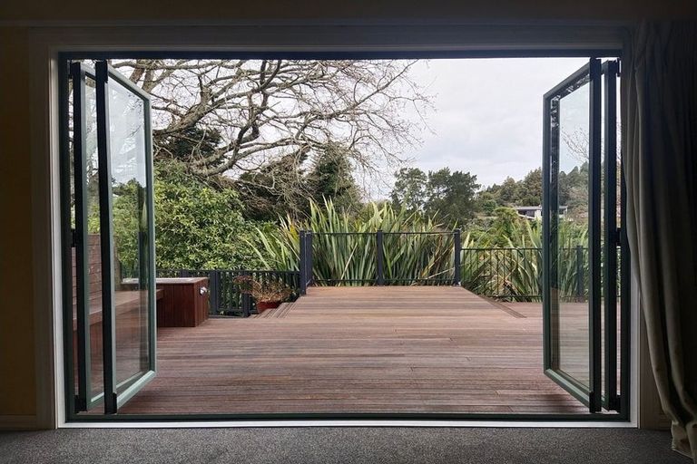 Photo of property in 16 Cranwell Place, Hillcrest, Hamilton, 3216