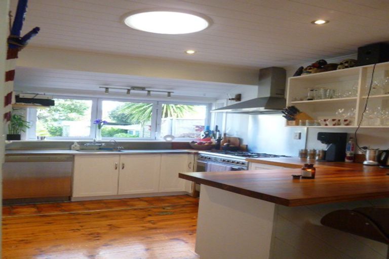 Photo of property in 256 Papamoa Beach Road, Papamoa Beach, Papamoa, 3118