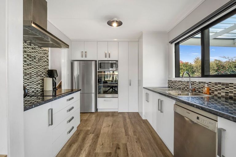Photo of property in 6 Roger Street, Pukehangi, Rotorua, 3015