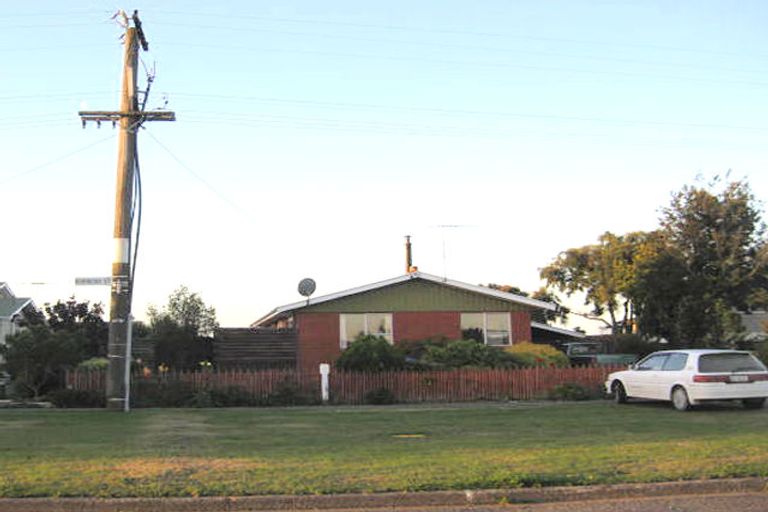 Photo of property in 194 Horndon Street, Darfield, 7510