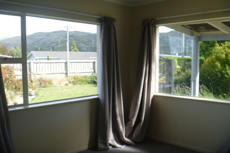 Photo of property in 10 Orchard Street, Clyde, 9330