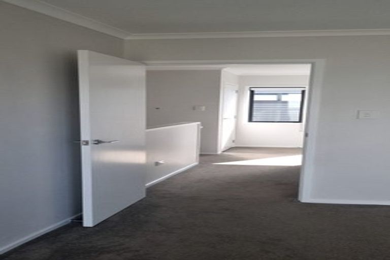 Photo of property in 20 Sidney Wallingford Way, Hobsonville, Auckland, 0616