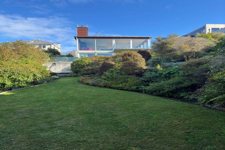 Photo of property in 28 Granville Terrace, Belleknowes, Dunedin, 9011