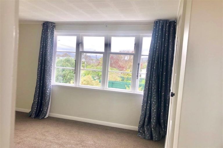 Photo of property in 1/126 Waiwhetu Road, Waterloo, Lower Hutt, 5011