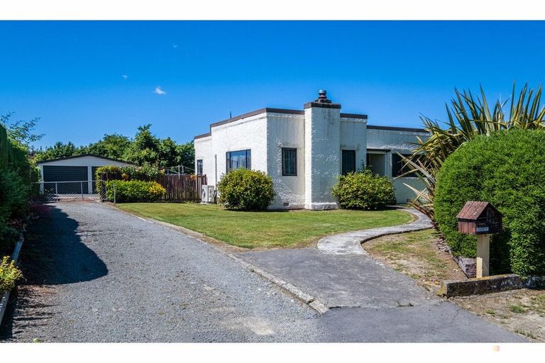Photo of property in 39 Rhodes Street, Waimate, 7924