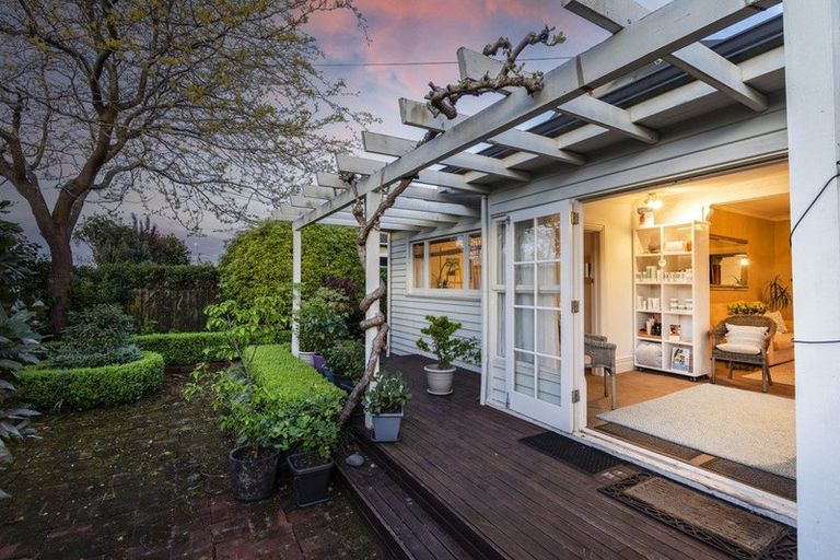 Photo of property in 138 Knowles Street, St Albans, Christchurch, 8052