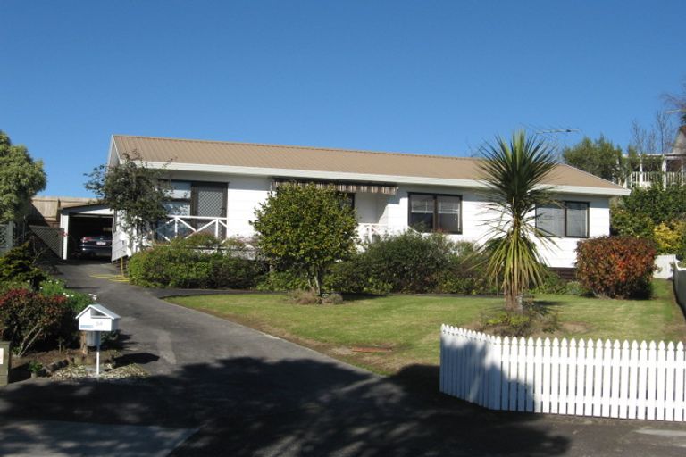 Photo of property in 34 Bluewater Place, Wattle Downs, Auckland, 2103