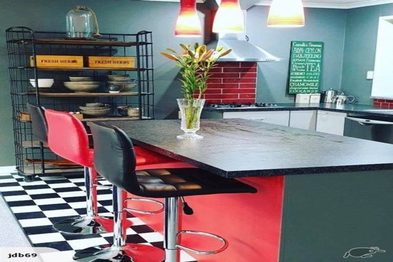 Photo of property in 58 Ruru Avenue, Otatara, Invercargill, 9879