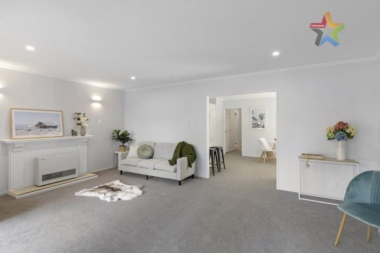 Photo of property in 24 Kennedy Grove, Stokes Valley, Lower Hutt, 5019