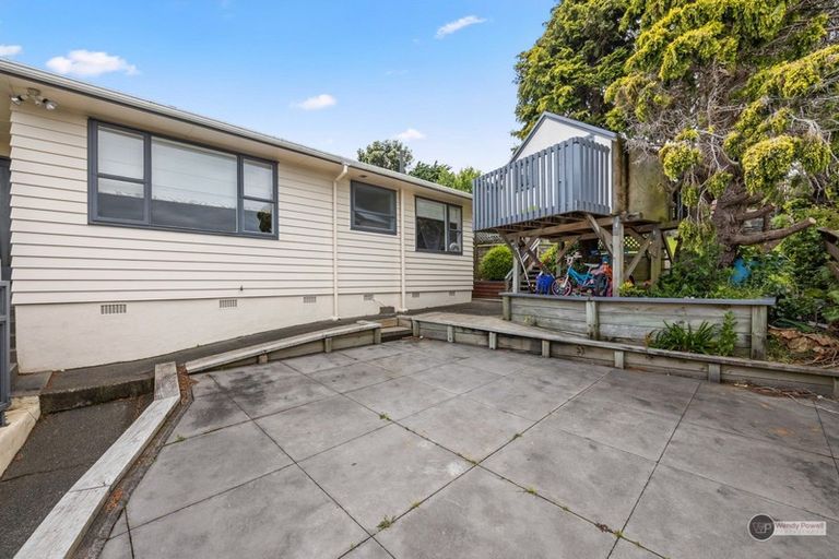 Photo of property in 70 Major Drive, Kelson, Lower Hutt, 5010