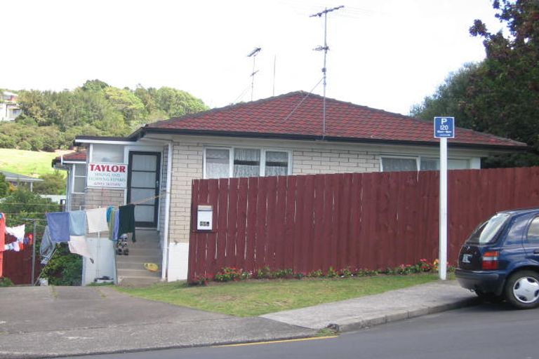 Photo of property in 1/59 Bentley Avenue, Glenfield, Auckland, 0629