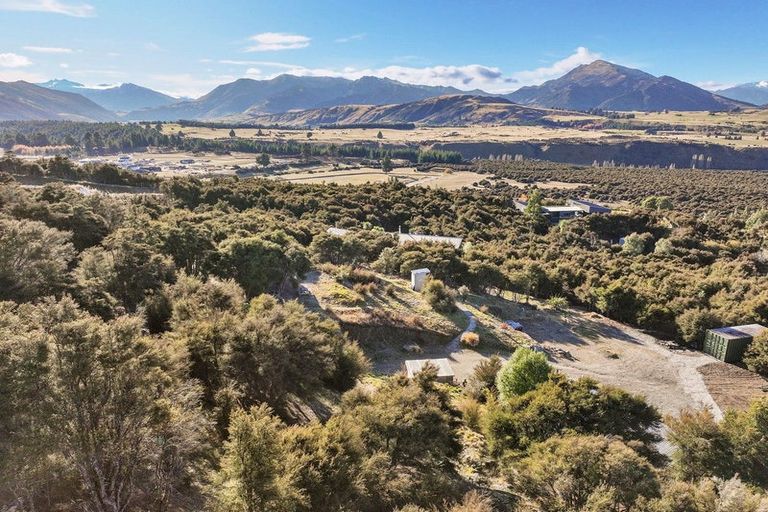 Photo of property in 69 Kanuka Rise, Albert Town, Wanaka, 9305