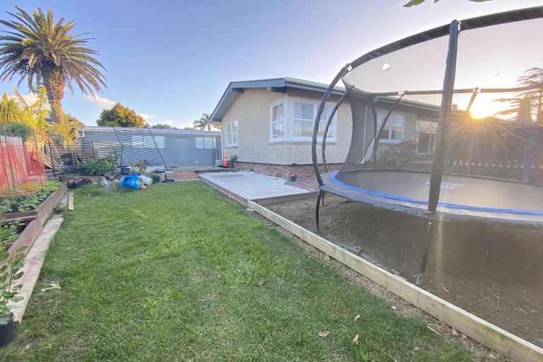 Photo of property in 8 Raewyn Place, Pakuranga, Auckland, 2010