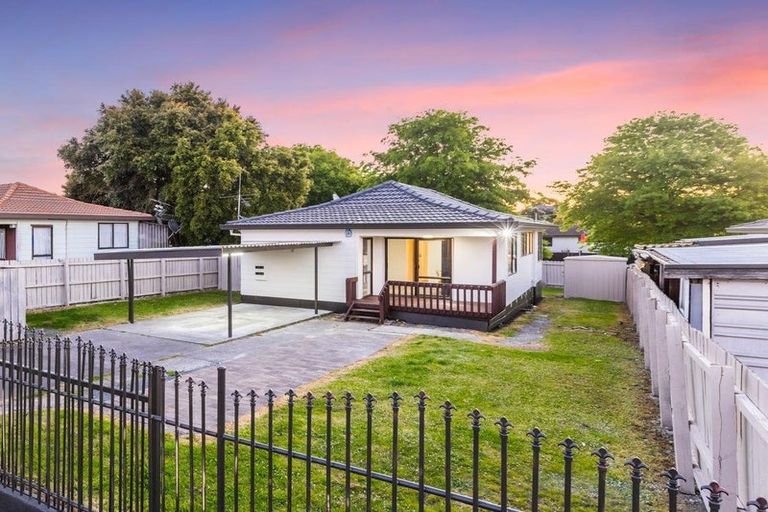 Photo of property in 1/1 Ebenezer Way, Clendon Park, Auckland, 2103