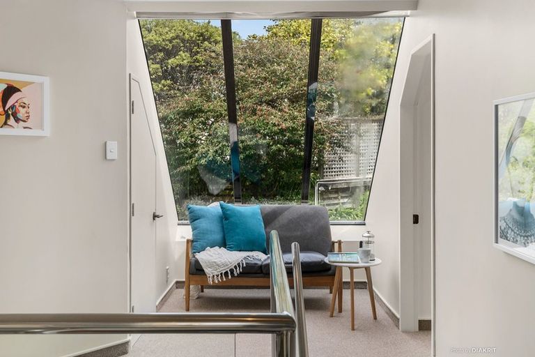 Photo of property in 75a Cashmere Avenue, Khandallah, Wellington, 6035