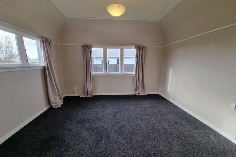 Photo of property in 22 Moa Street, Waikiwi, Invercargill, 9810