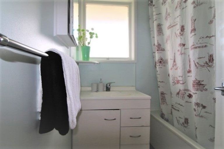 Photo of property in 15 Matai Street, Waiuku, 2123