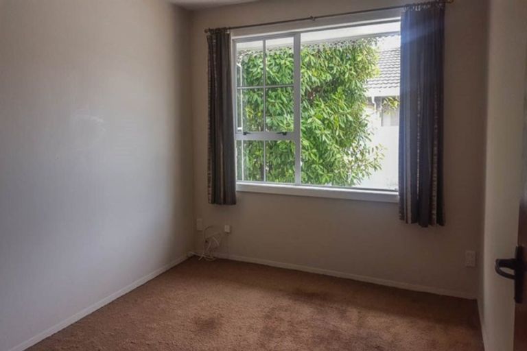 Photo of property in 4/10 Peer Street, Upper Riccarton, Christchurch, 8041