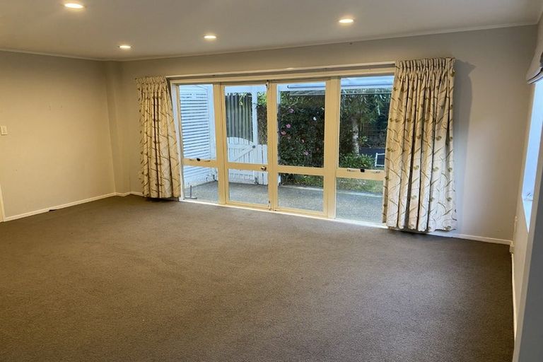 Photo of property in 51 Symonds Street, Onehunga, Auckland, 1061