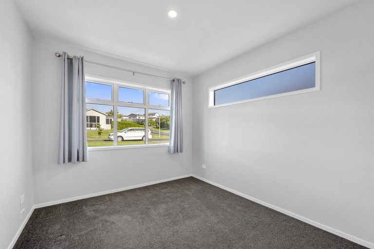 Photo of property in 9 Josh Road, Huapai, Kumeu, 0810