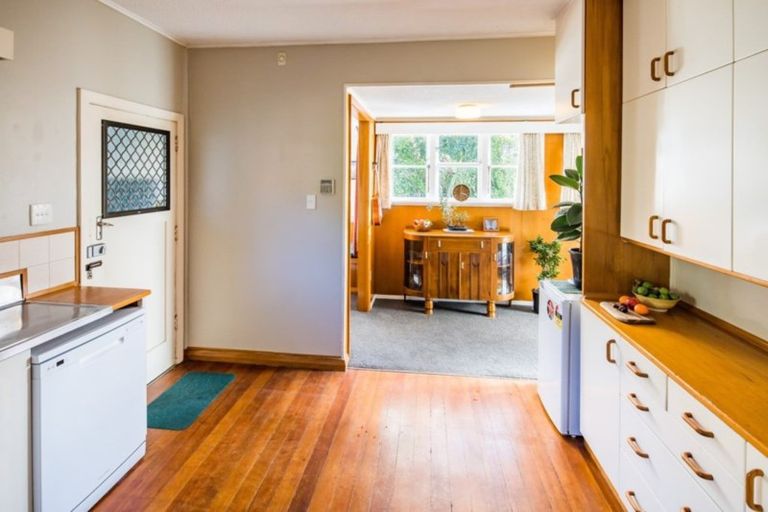 Photo of property in 2 Elphinstone Avenue, Strathmore Park, Wellington, 6022